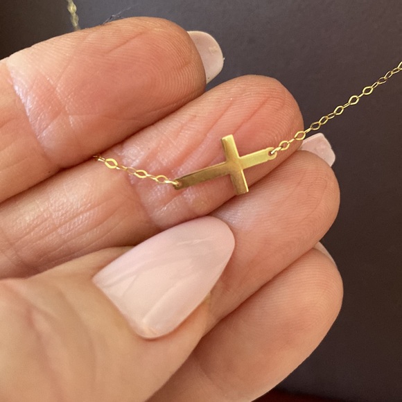 💫EUC genuine 14k gold floating cross pendant. - Picture 2 of 3